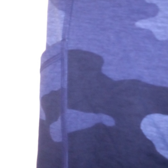 NWT Offline By Aerie Blue Camo The Hugger Moulant Leggings With Pockets -Size XL - Picture 4 of 12